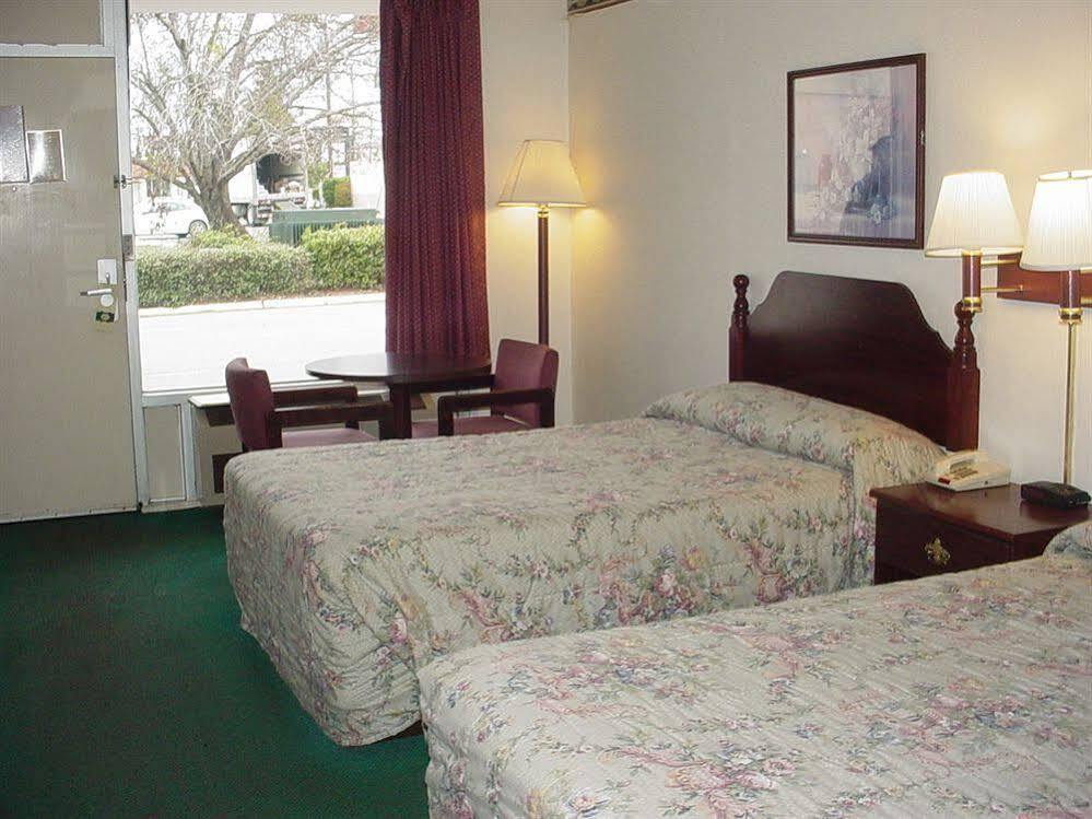 Hotel Walterboro Southwest Ngoại thất bức ảnh